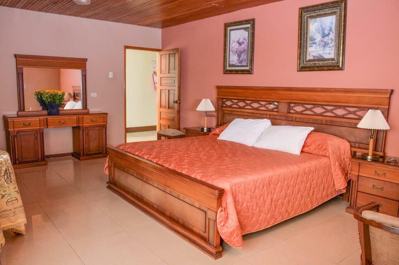 Hotel Olimpico En Quevedo Exteriér fotografie